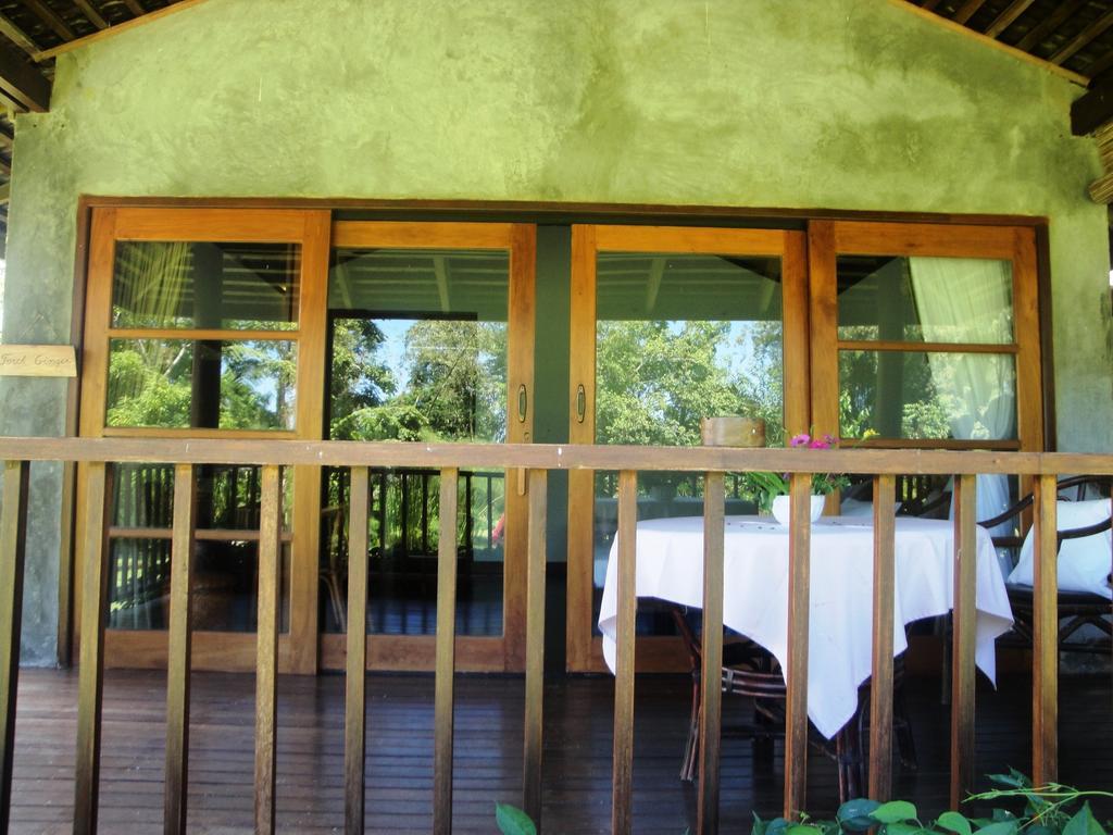 Gardenia Country Inn Tomohon Rom bilde