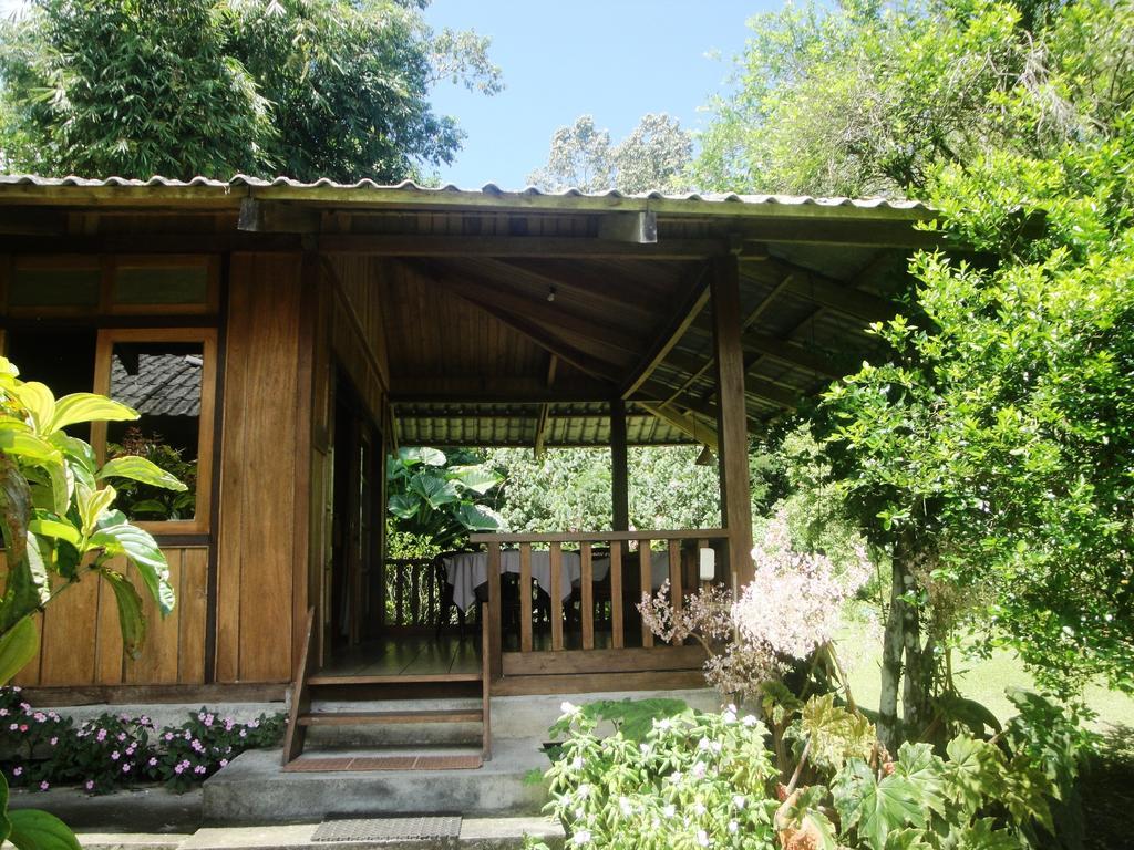 Gardenia Country Inn Tomohon Rom bilde