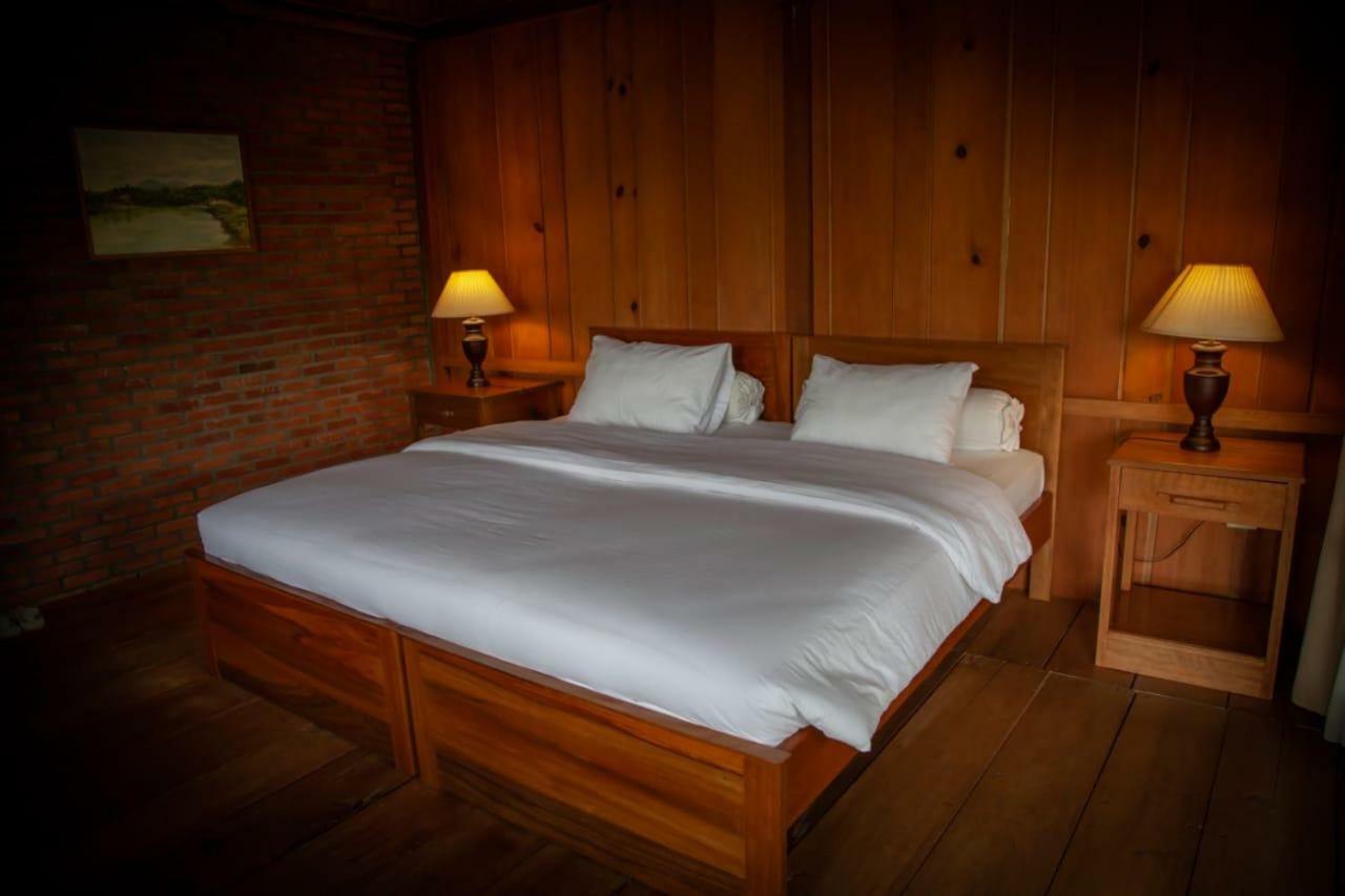 Gardenia Country Inn Tomohon Eksteriør bilde
