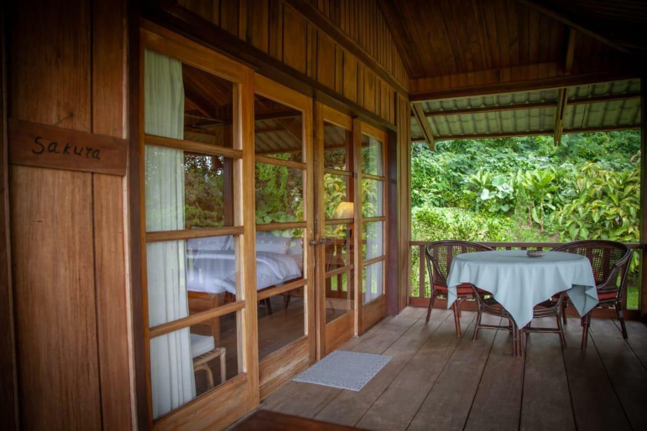 Gardenia Country Inn Tomohon Eksteriør bilde