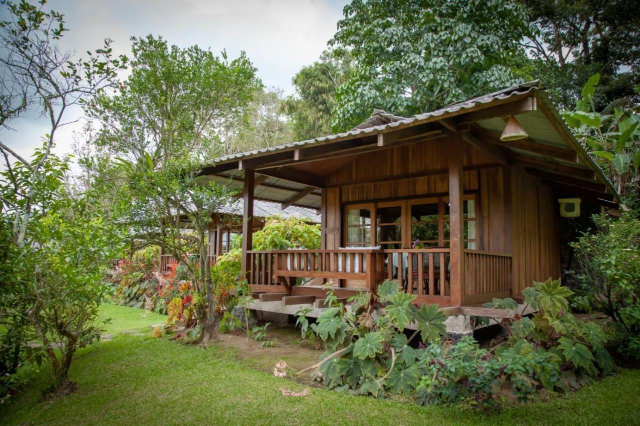 Gardenia Country Inn Tomohon Eksteriør bilde